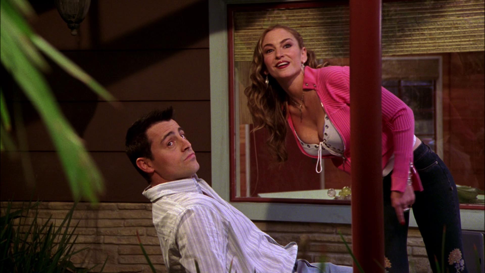 Matt LeBlanc and Drea de Matteo in Joey